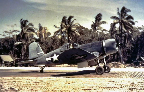Corsair auf Barakoma airfield